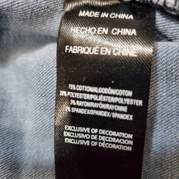 BEBE Skinny Jeans - Picture 9 of 11